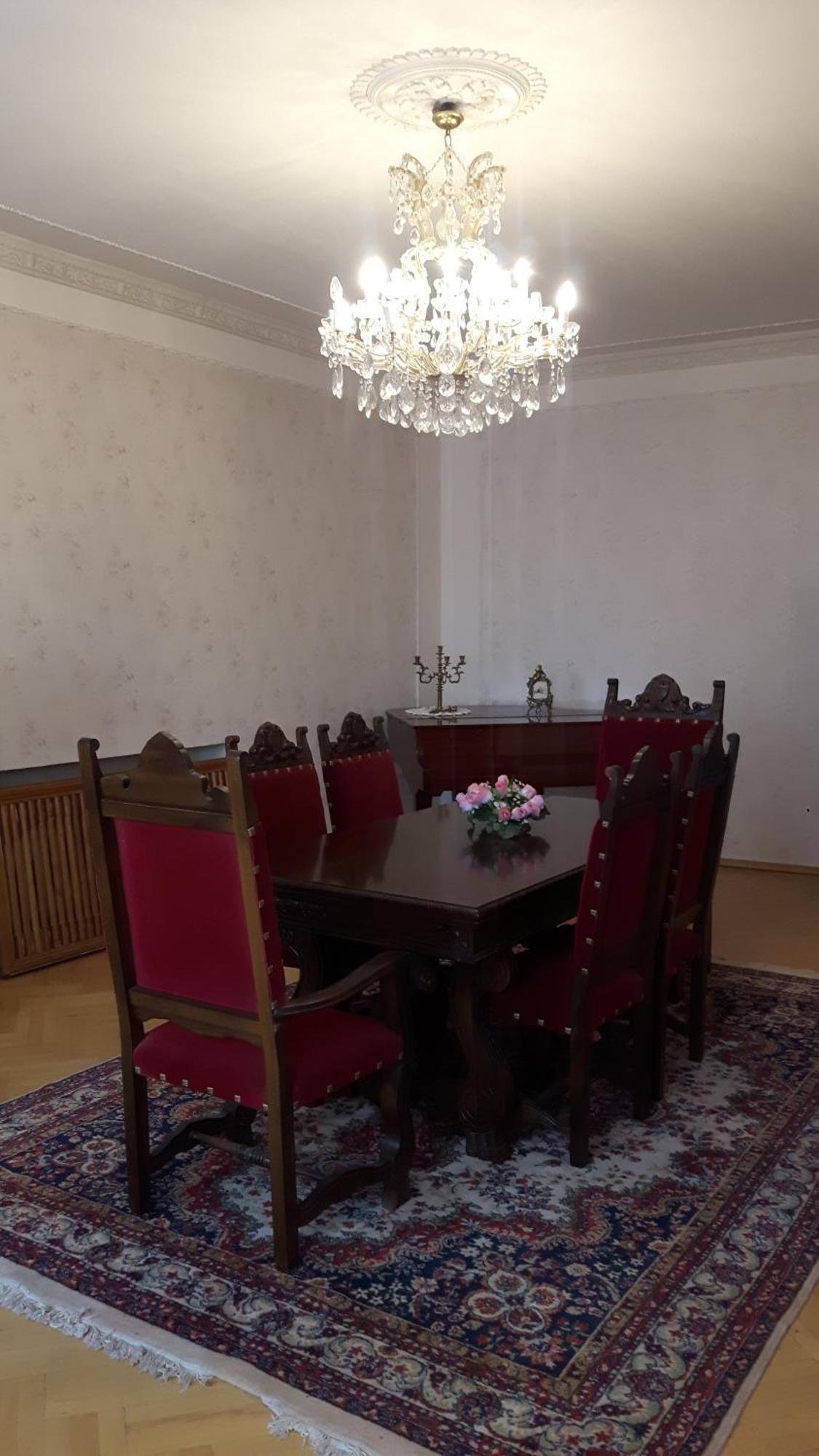 Готель Guli Ґорі Екстер'єр фото