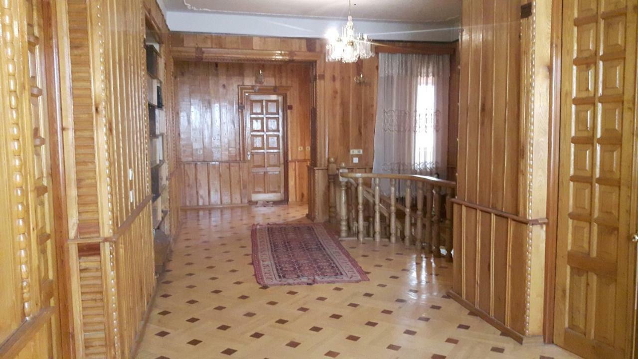 Готель Guli Ґорі Екстер'єр фото
